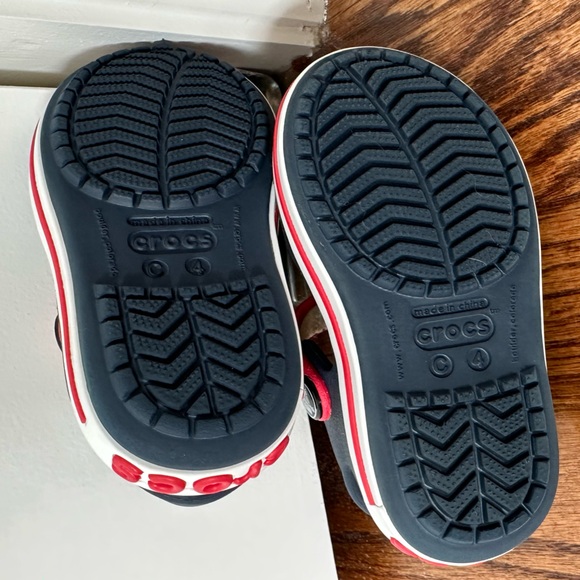 Crocs - Picture 4 of 5